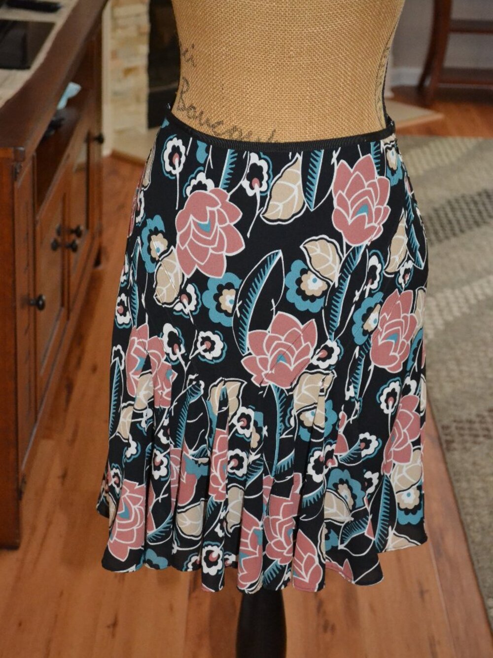 Ann Taylor LOFT Women’s Sz 4P A-Line Flower Floral Flowy Flounce Side Zip Skirt